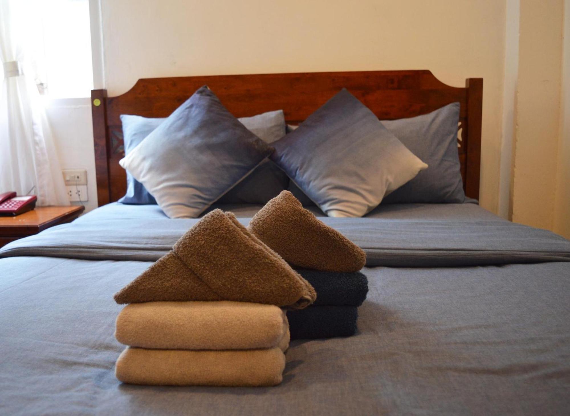De Nawarat Chiangmai Boutique Apartment Чиангмай Экстерьер фото