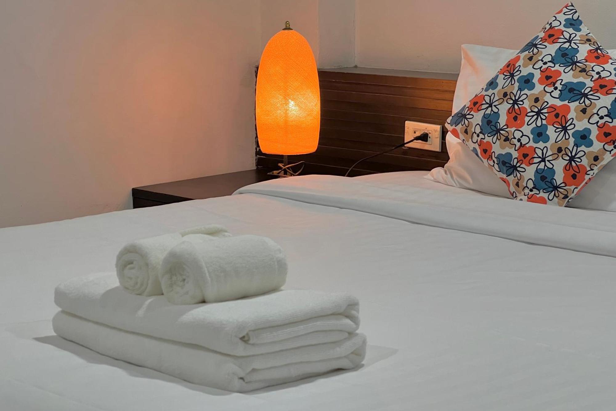 De Nawarat Chiangmai Boutique Apartment Чиангмай Экстерьер фото